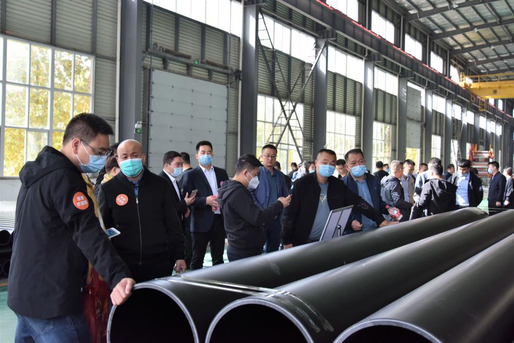 经销商走进在线捕鱼
河北邢台生产基地 经销商走进在线捕鱼
河北邢台生产基地